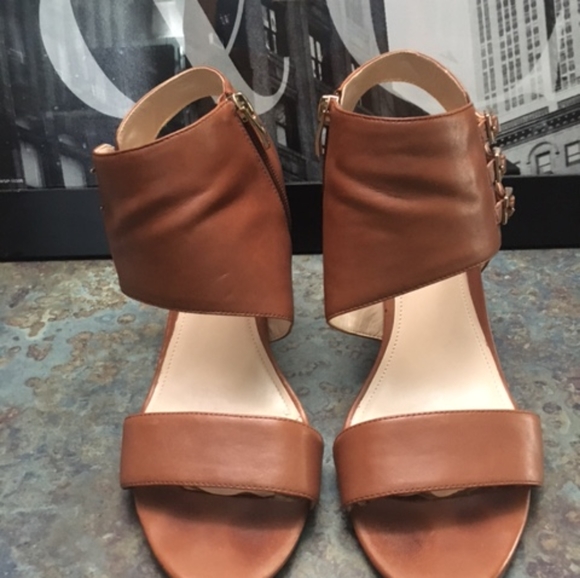 Vince Camuto Shoes - VINCE CAMUTO